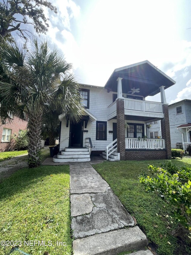 Primary Photo - 2850 College St