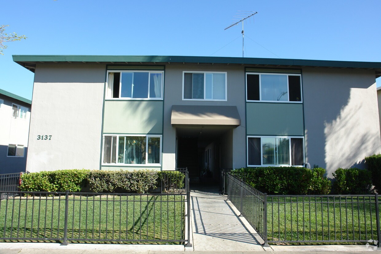 3137 Cadillac Dr San Jose, CA, 95117