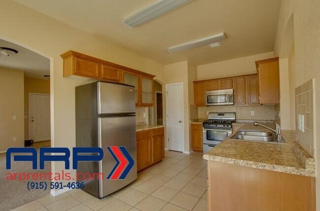 Foto del edificio - BEAUTIFUL NORTHEAST HOME