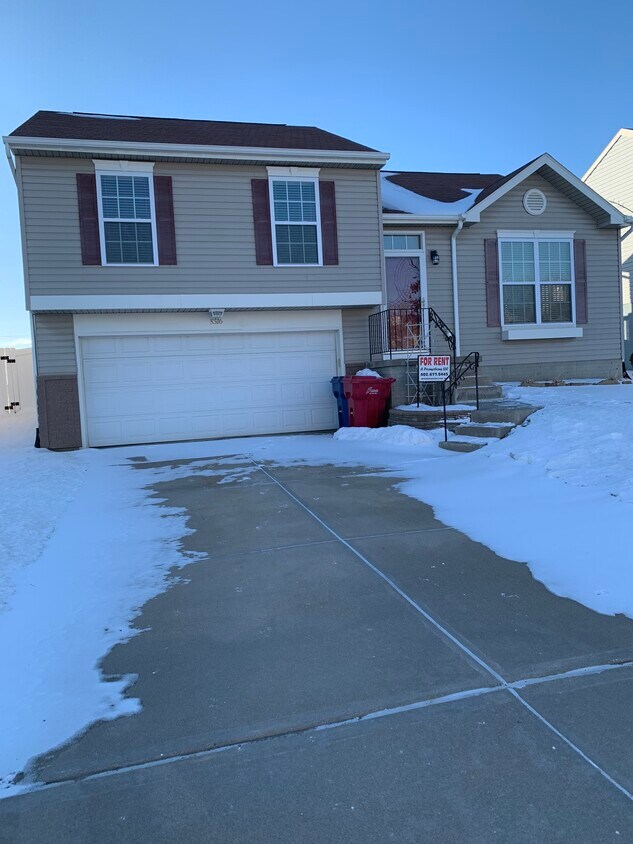 8516 N 155th St, Bennington, NE 68007 House Rental in Bennington, NE