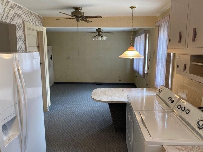 Foto del edificio - Triplex West 2nd & M