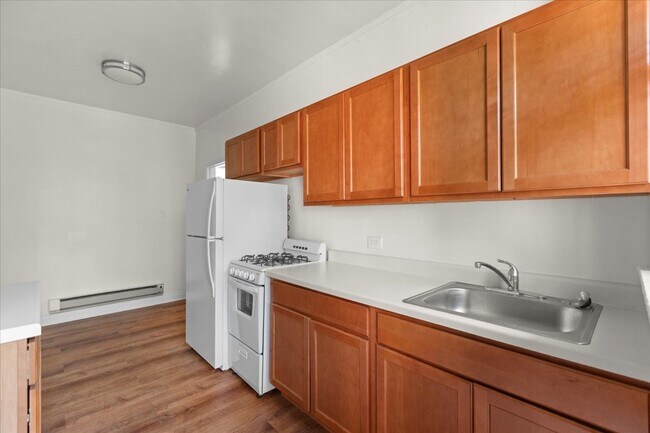 Foto del edificio - 2512 N Lincoln Ave