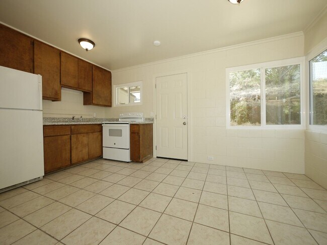 Foto del edificio - #5 - 606 Mountain Ranch Rd.