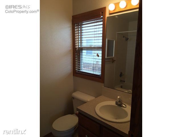 Building Photo - 3 br, 3 bath House - 1526 Carmela Ct