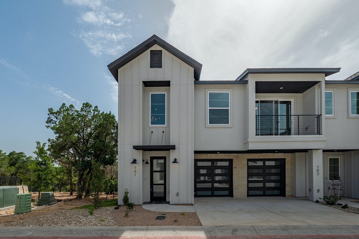 Primary Photo - 12001 Vista Parke Dr