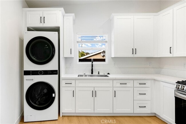 Photo - 4040 Somers Avenue Townhome