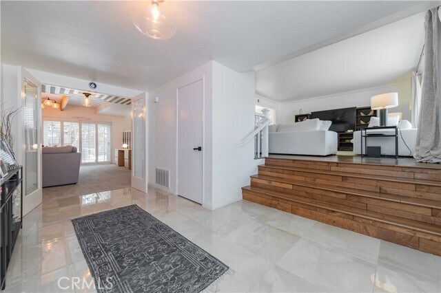 Building Photo - 2038 Prowse St