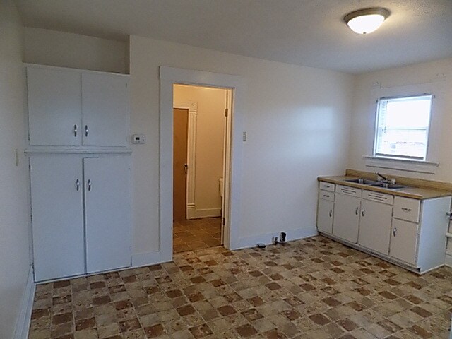 Foto del edificio - 127 N Sycamore St