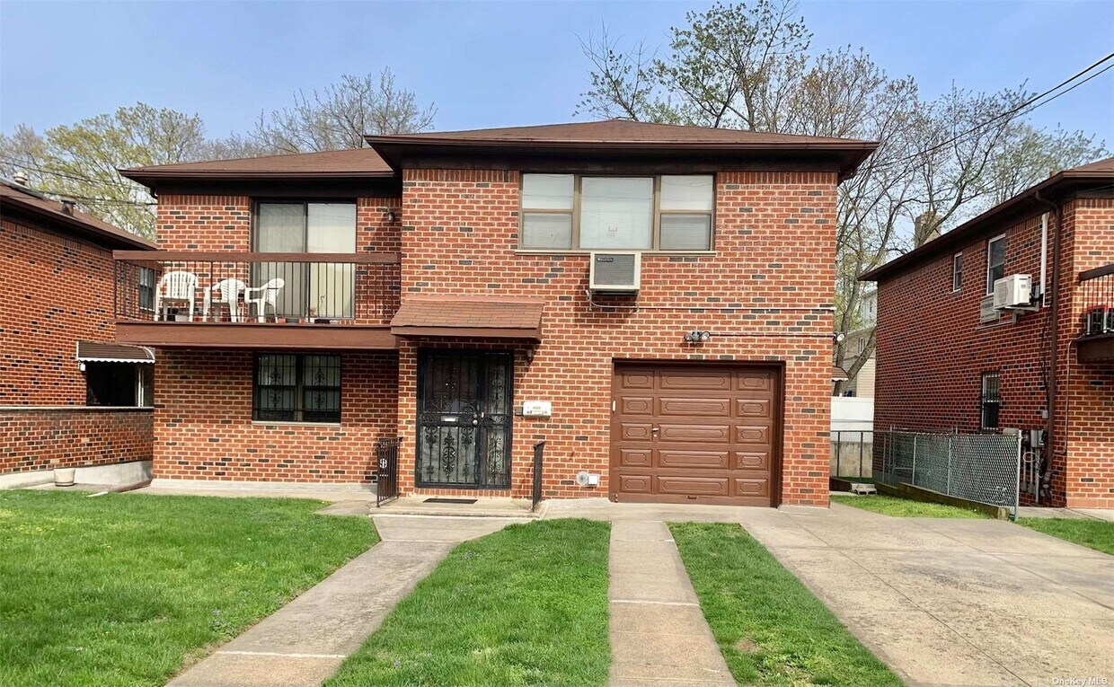 Foto principal - 71-21 164th St