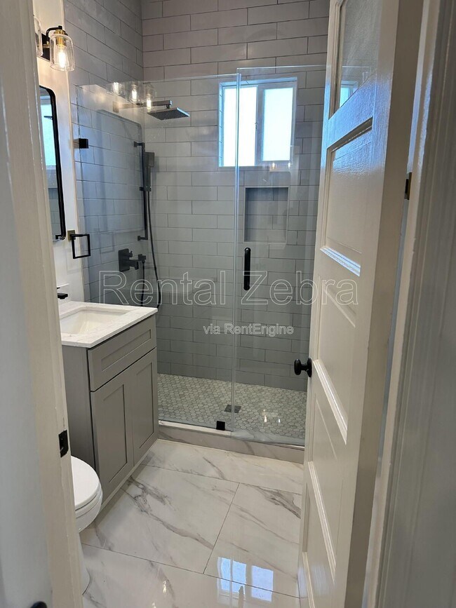 Foto del edificio - 1192 Pacific Ave