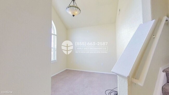 Building Photo - 16366 E Fremont Ave
