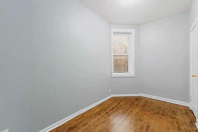 Building Photo - 4910 W Van Buren St