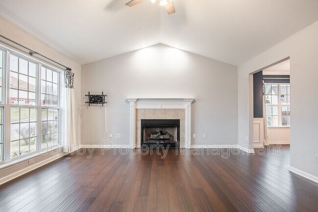 Foto del edificio - 8170 Fatherson Cir