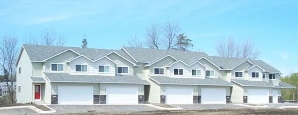 Foto del edificio - Willowbrook Townhomes