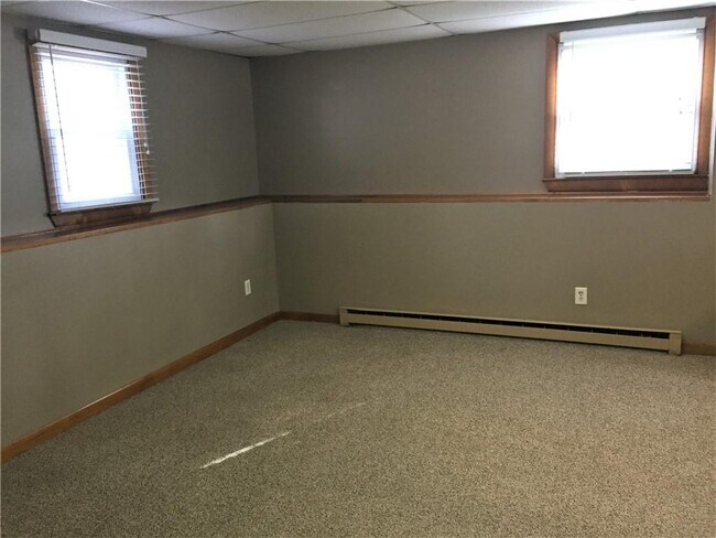 Building Photo - 66 Cone Dr