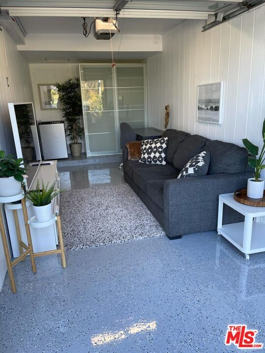 Building Photo - 472 Rosecrans Ave
