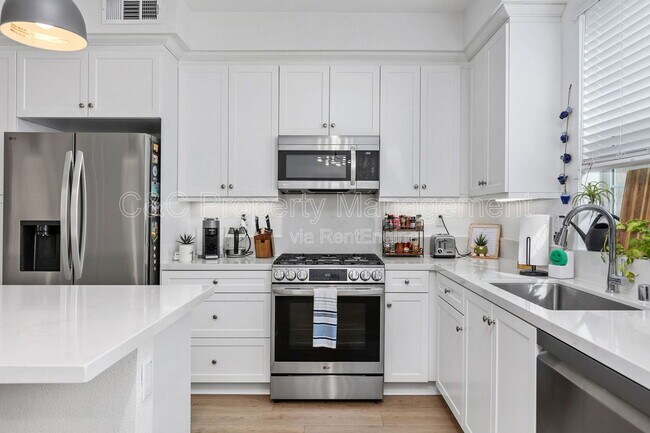 Foto del edificio - 2215 S Cordon Gln