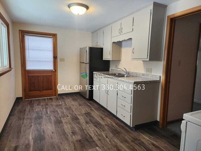 Foto del edificio - 2312 Massachusetts Ave SE