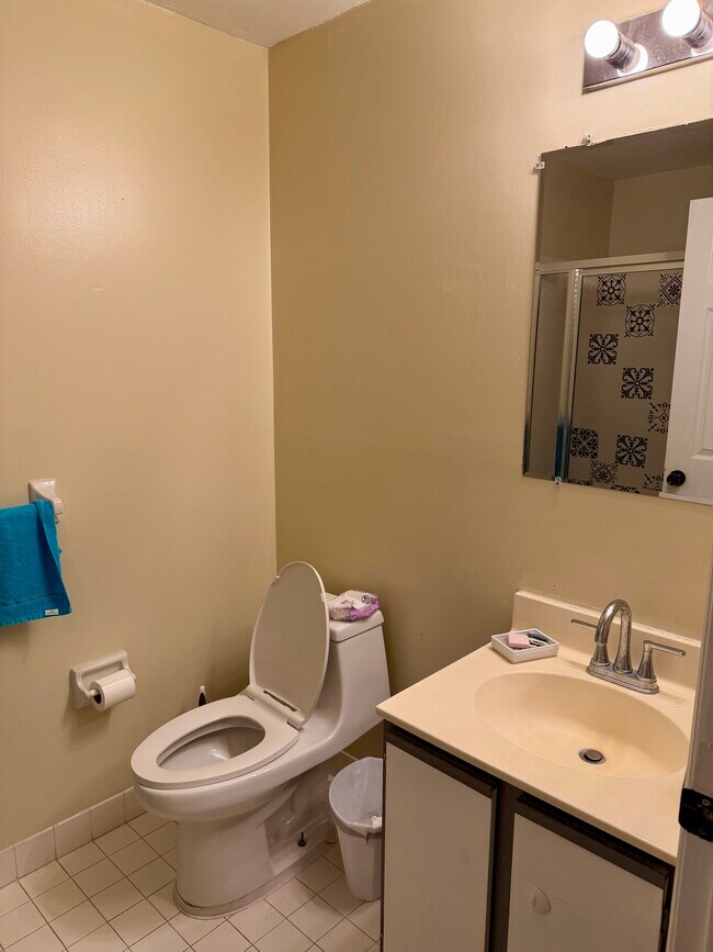 Baño completo 1 - 173 Prestwick Way