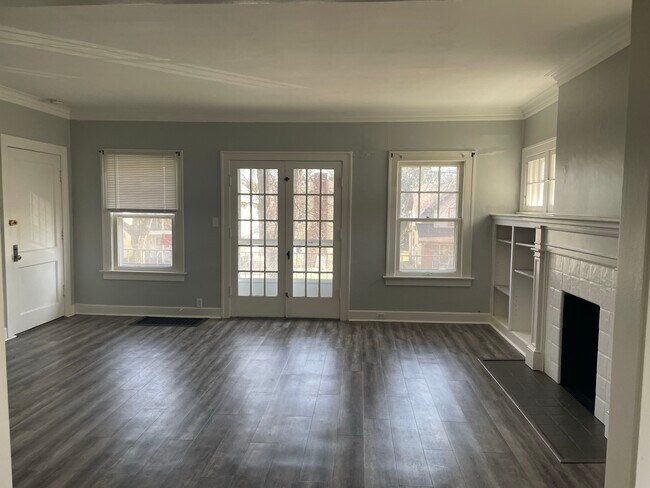 Building Photo - 4205 Overland Pky