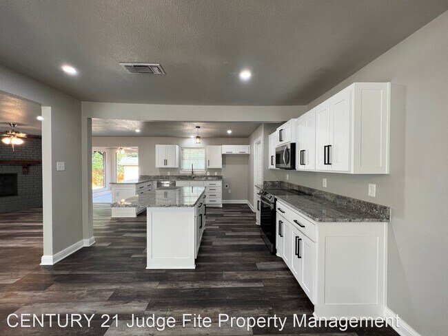 Building Photo - 3 br, 2 bath House - 1208 Bois D Arc Street