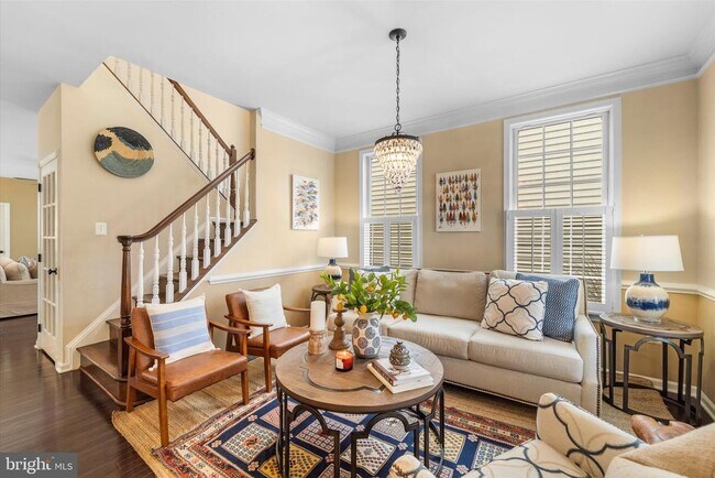 Foto del edificio - 15119 Kroll Ln
