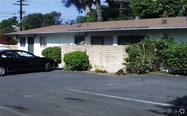 Primary Photo - 1803-1821 N Vulcan Ave