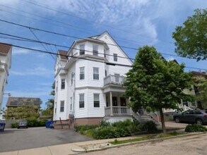 Building Photo - 230 Pleasant St