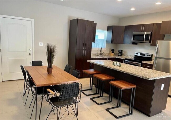 Building Photo - 3007 Javalina Ave