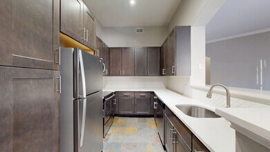 Interior Photo - Ridge at Blue Hills