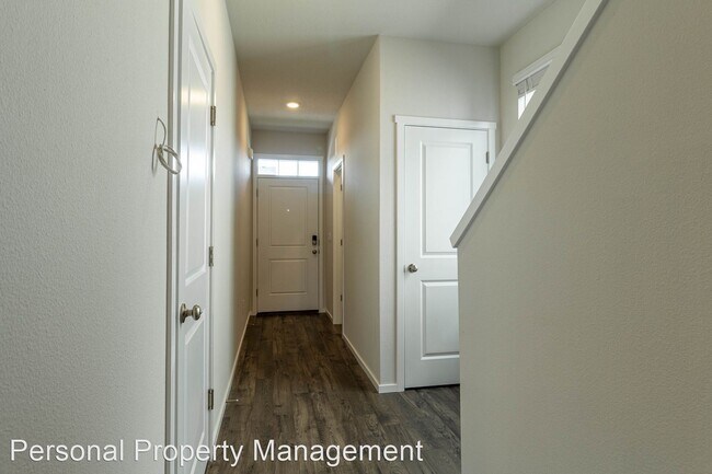Building Photo - 3 br, 2.5 bath House - 13722 NE 67th Way