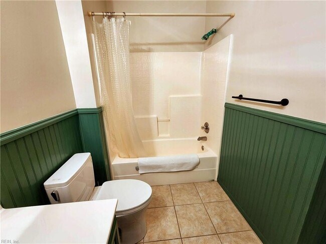 Foto del edificio - 522 Knolls Dr