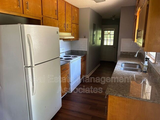Building Photo - 608 Aerodrome Way