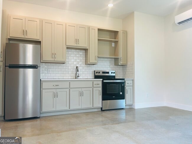 Building Photo - 101 Gardenia Ln