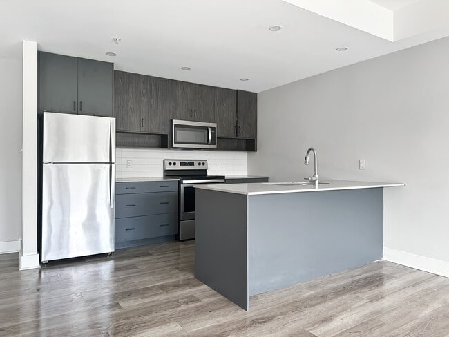 Building Photo - Rockingstone Terrace