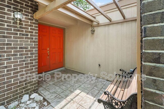 Building Photo - 5360 Red Lake Ct