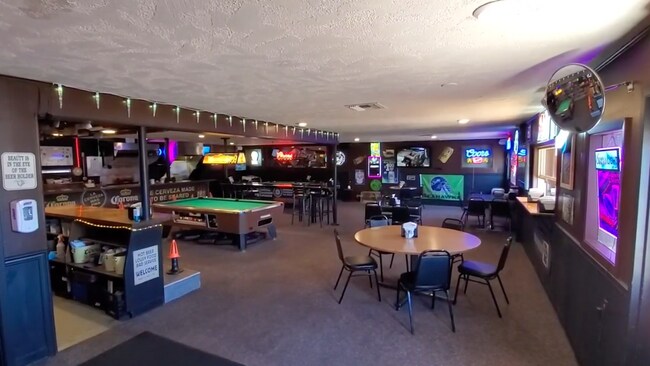 Foto del edificio - Fat Cats Bar and Grill