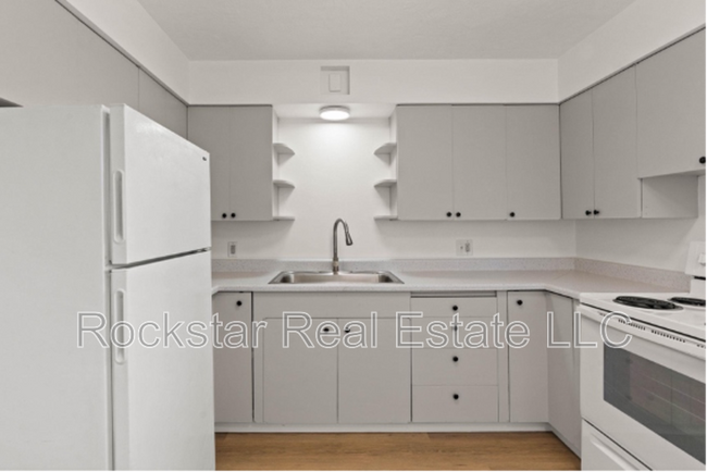 Foto del edificio - 11725 E Alki Ave