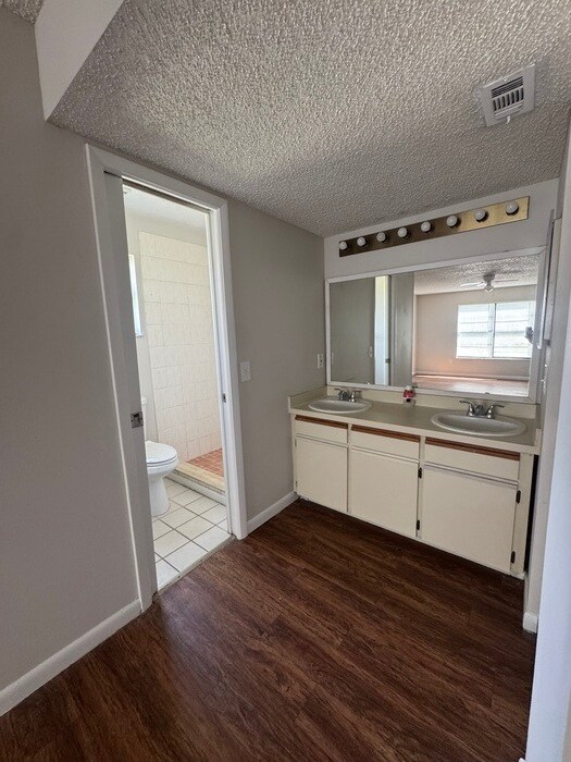 Foto del edificio - 1604 Pendleton St