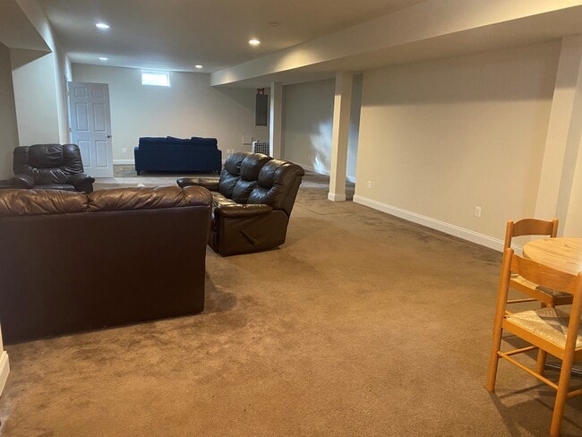 Building Photo - 15213 Grigsby Place