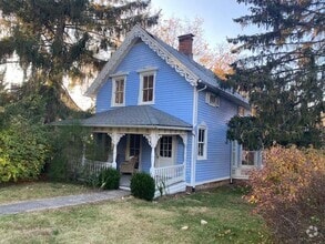 Building Photo - 211 Christian Ave