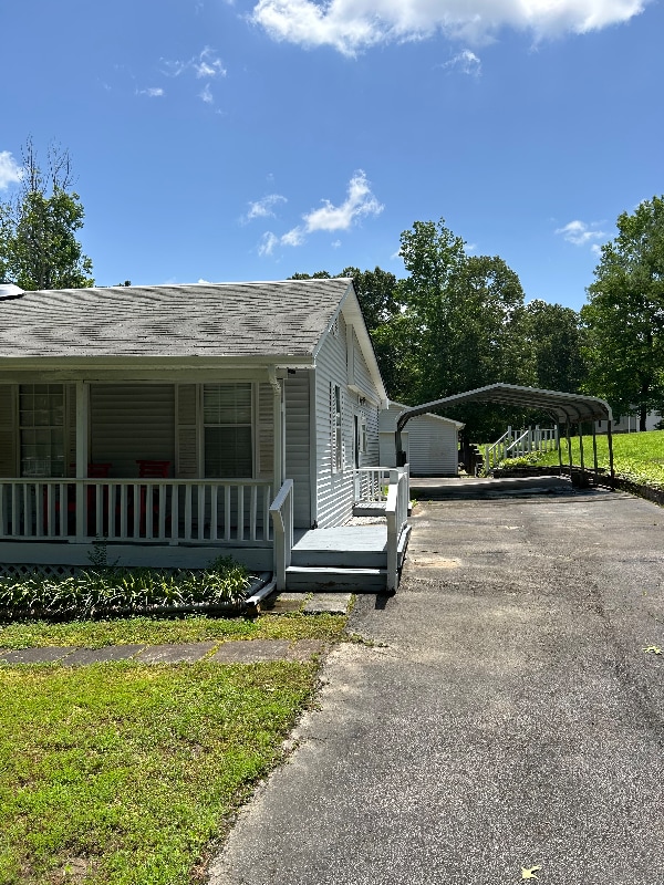 Building Photo - 90 Russ Haven Dr