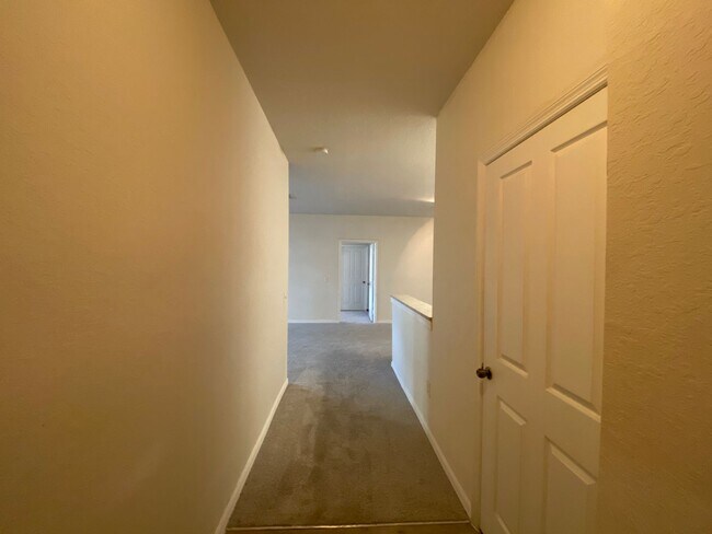 Building Photo - Ground Floor - 2 Bedrooms, 2 Bathrooms