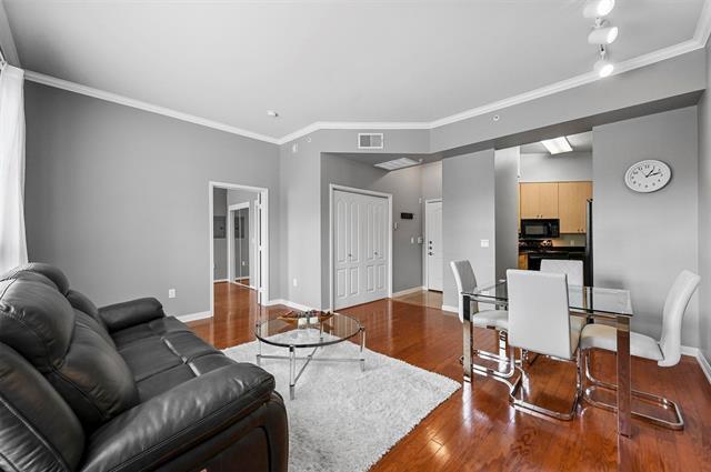 Building Photo - 3225 Turtle Creek Blvd