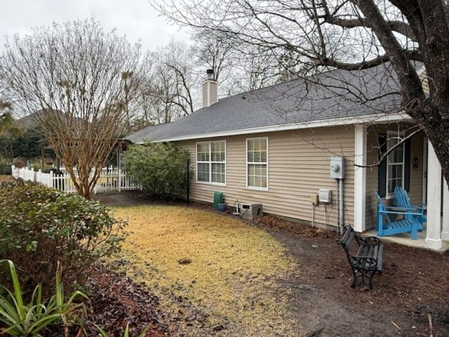 Building Photo - 3 Bedroom 2 Bath House in Shadowmoss - West Ashley