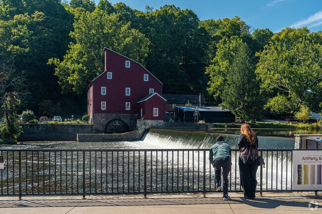 Residents of Hampton can visit the scenic views of Red Mill Museum Village.
