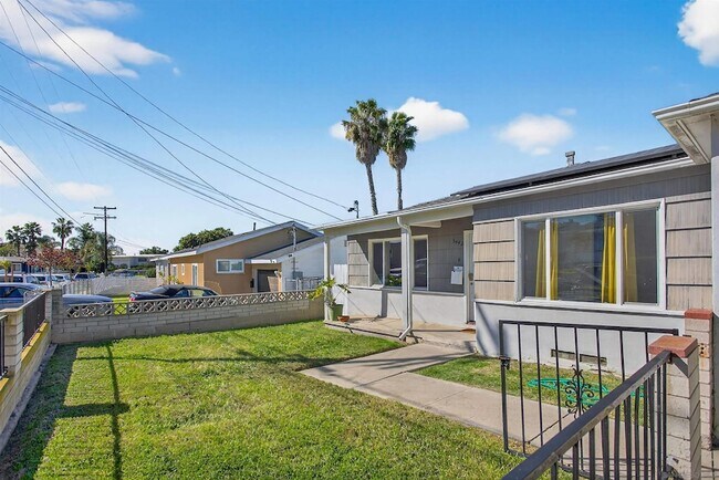 Foto del edificio - 5442 San Onofre Terrace