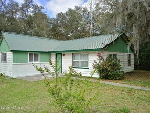 Building Photo - 203 SW 51st Ave