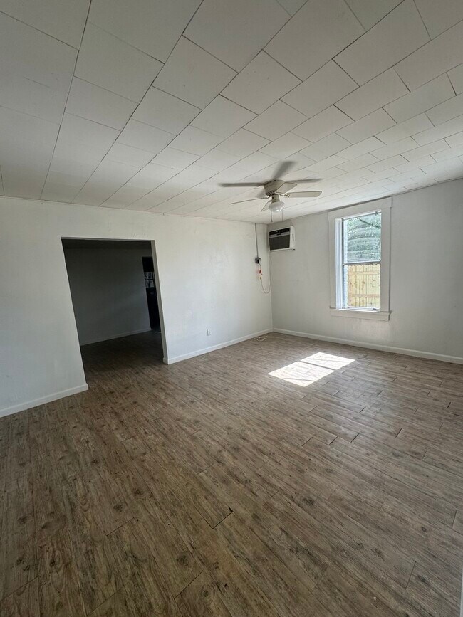 Foto del edificio - 1138 Olive St