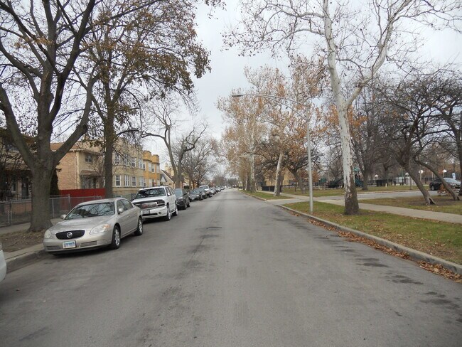 Foto del edificio - 9152 S Throop St